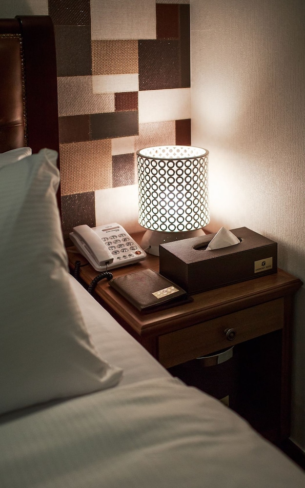 Harmony Hotel 35/55
