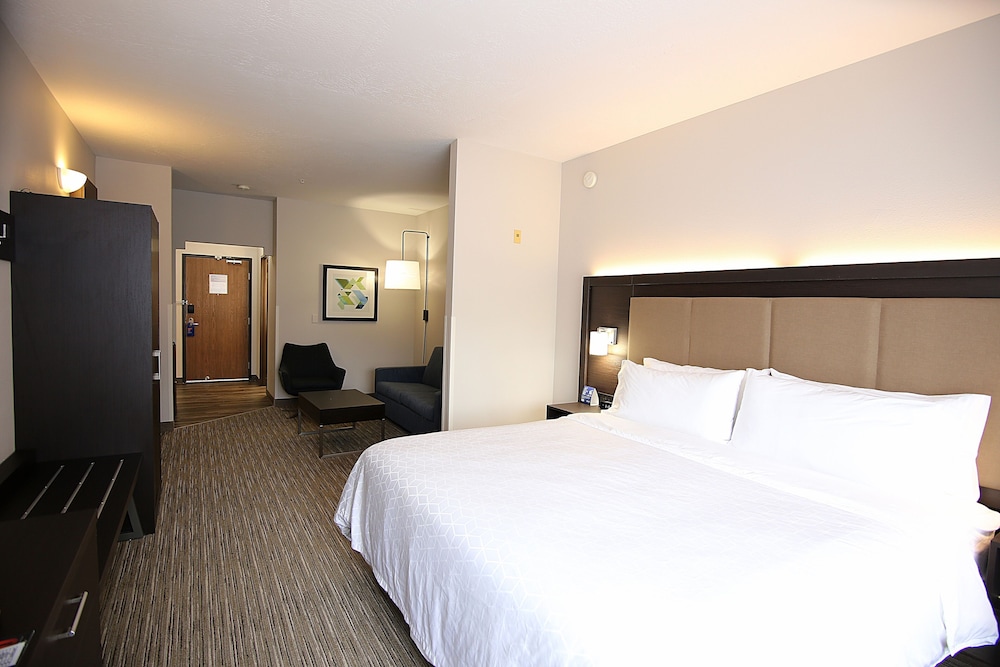 Holiday Inn Express Hotel And Suites Ashland 15/55