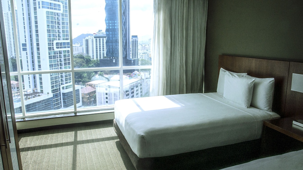 DELUXE, DOUBLE BED