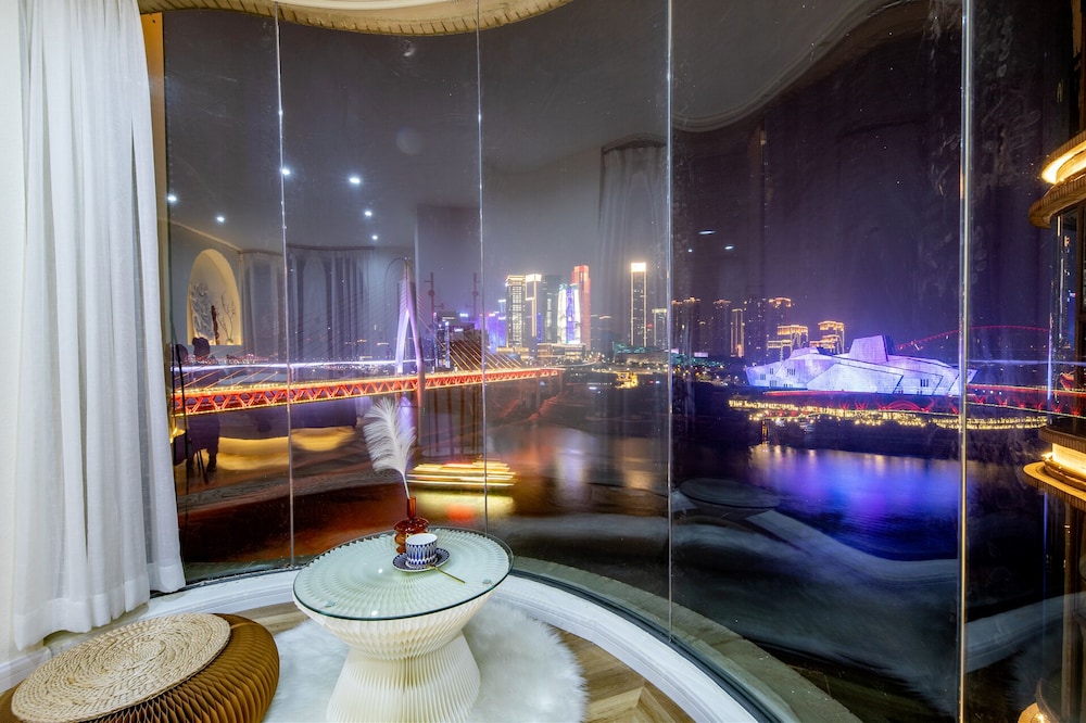 Baihong Riverview Drone Show Apartment 22/50
