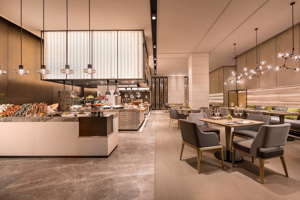 Courtyard By Marriott Shanghai Hongqiao 32/40
