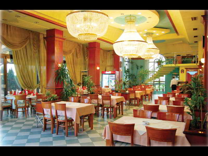 Emka Hotel 27/32