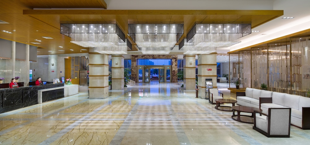 Zhangjiajie Huatian Hotel 5/62