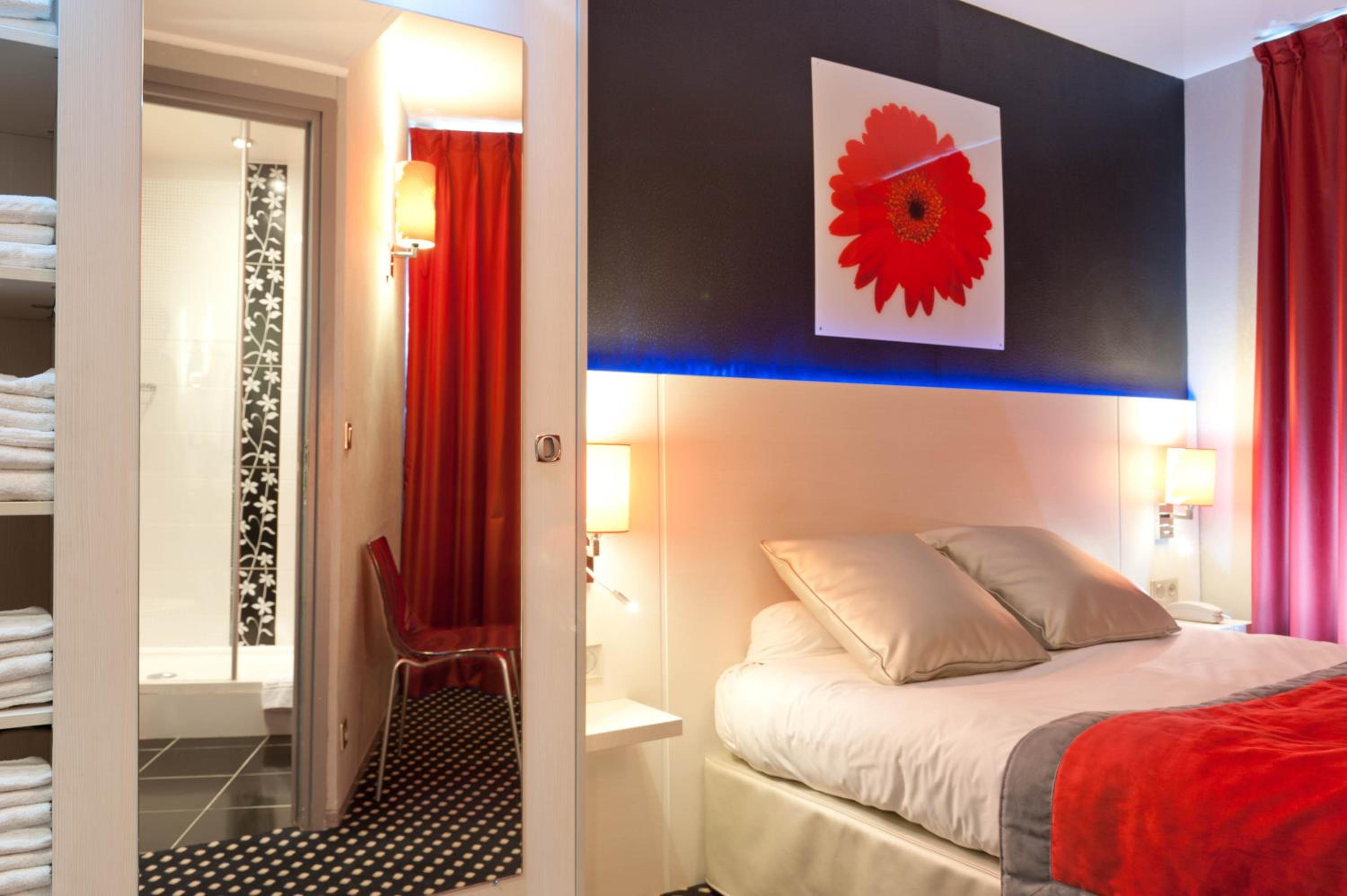 Superior, Queen Bed