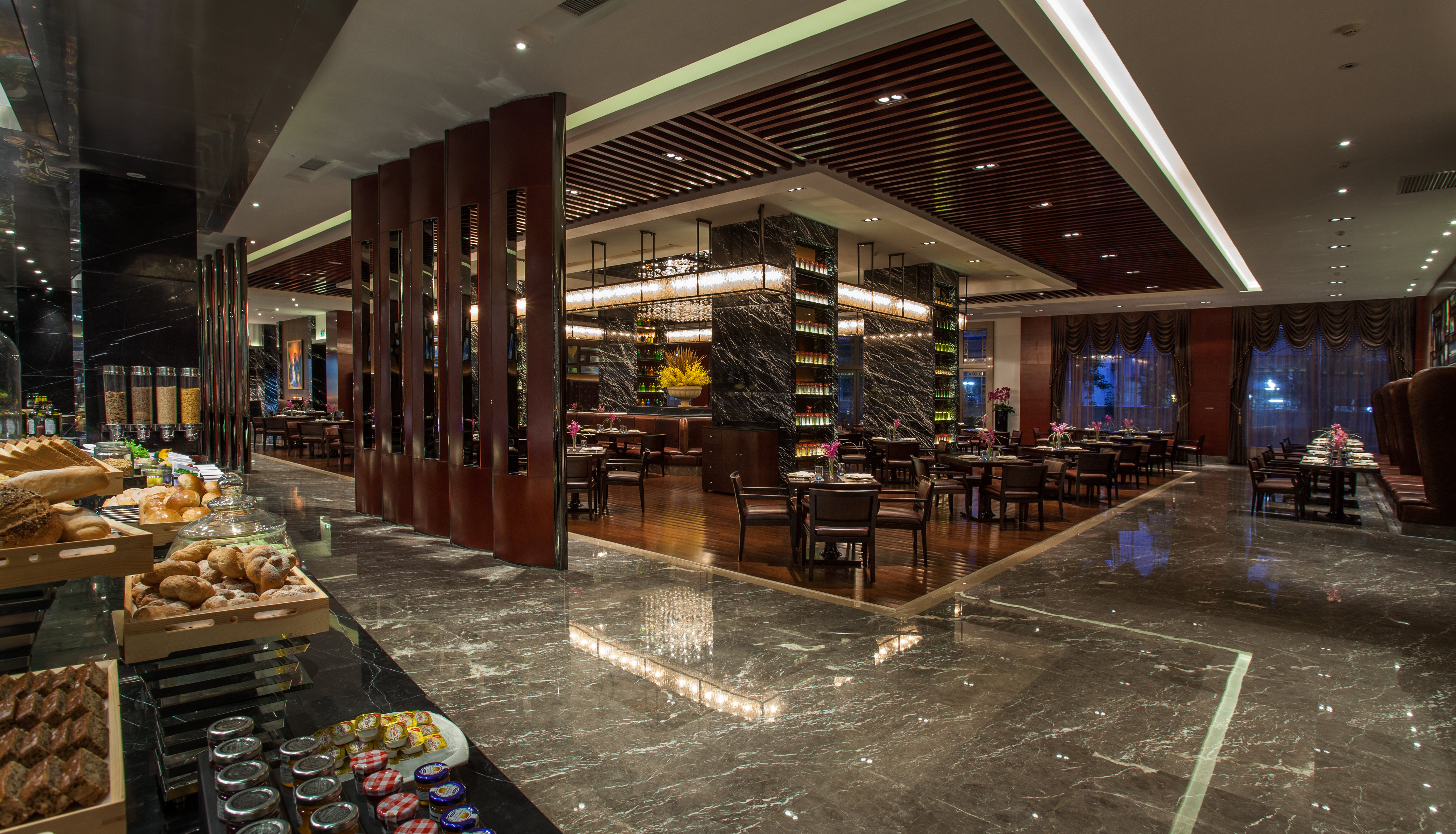 Holiday Inn FOSHAN NANHAI CENTRAL 74/81
