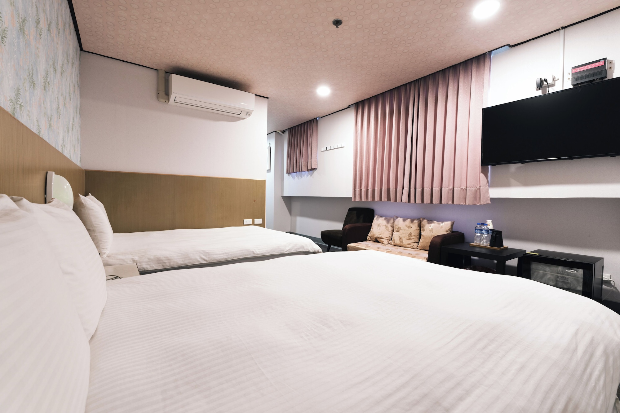 Family, Quadruple, 2 Double Beds