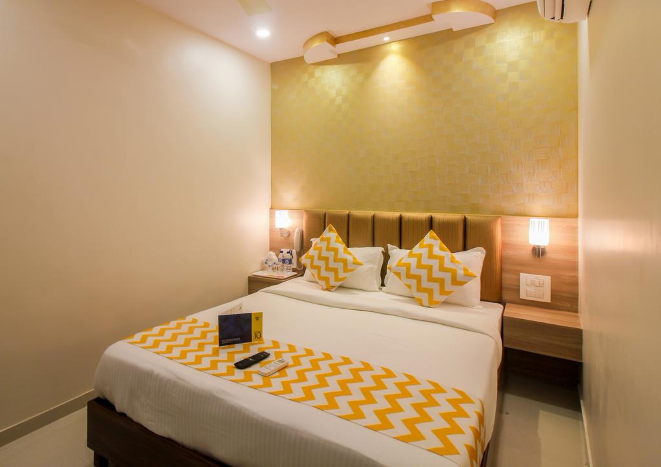Fabhotel Hill Park Mumbai Airport 5/23