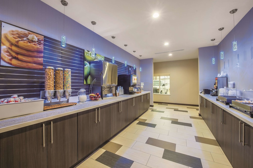 La Quinta Inn & Suites by Wyndham Enid 9/42