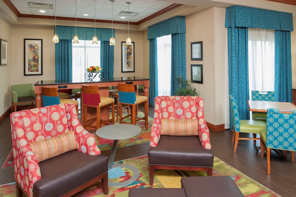 Hampton Inn Jacksonville Il 19/28