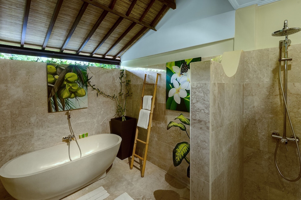 Hevea Villas 53/54