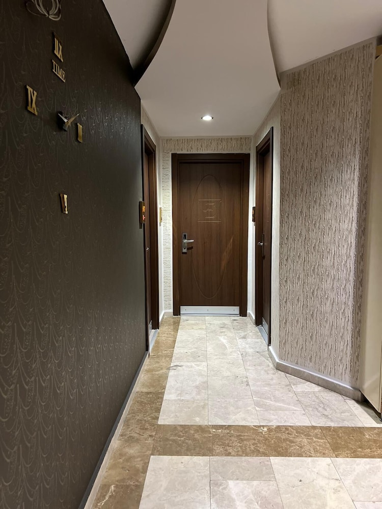 Grand Ezel Hotel 32/50