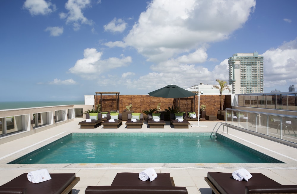 ROYAL ATLANTICA MACAE HOTEL 58/60