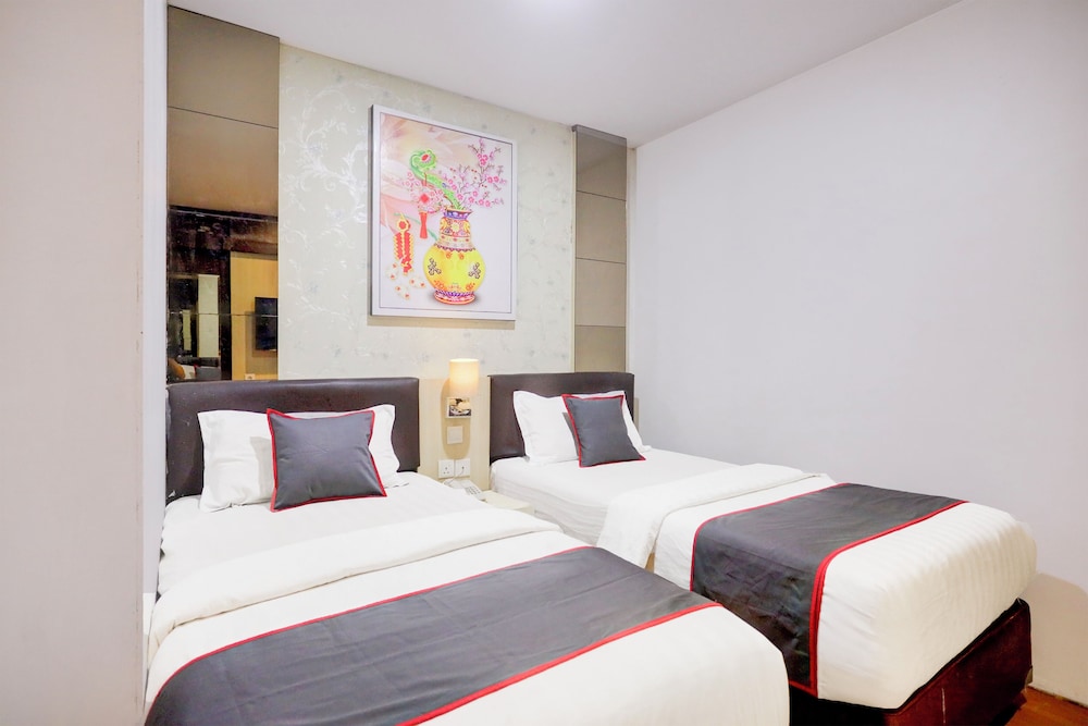 RedDoorz Premium near Grand Batam Mall 21/50