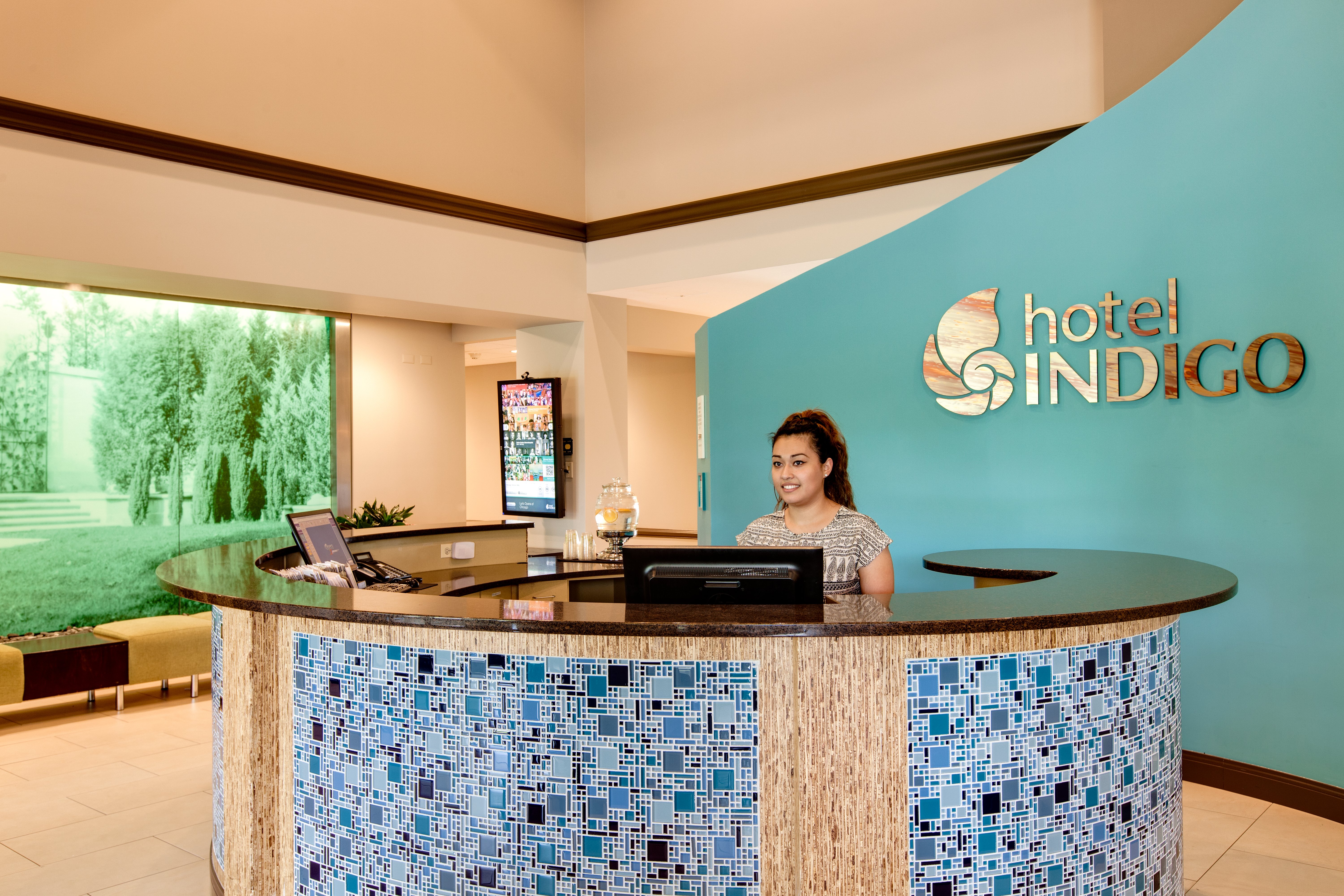 Hotel Indigo Vernon Hills 3/37