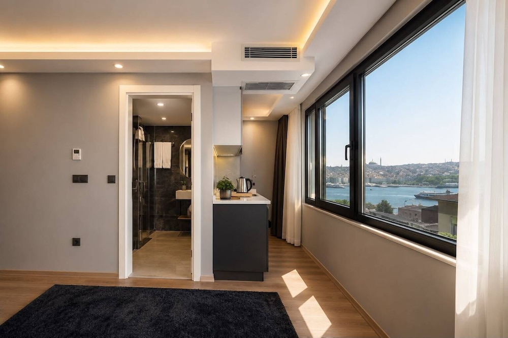 Art Suites Karakoy 24/44