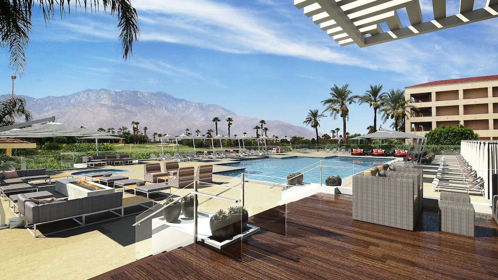 Doubletree By Hilton Golf Resort Palm Springs 7/81