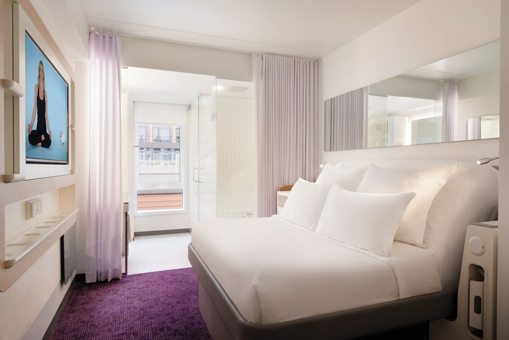 YOTEL Boston, Select by Hilton 28/79