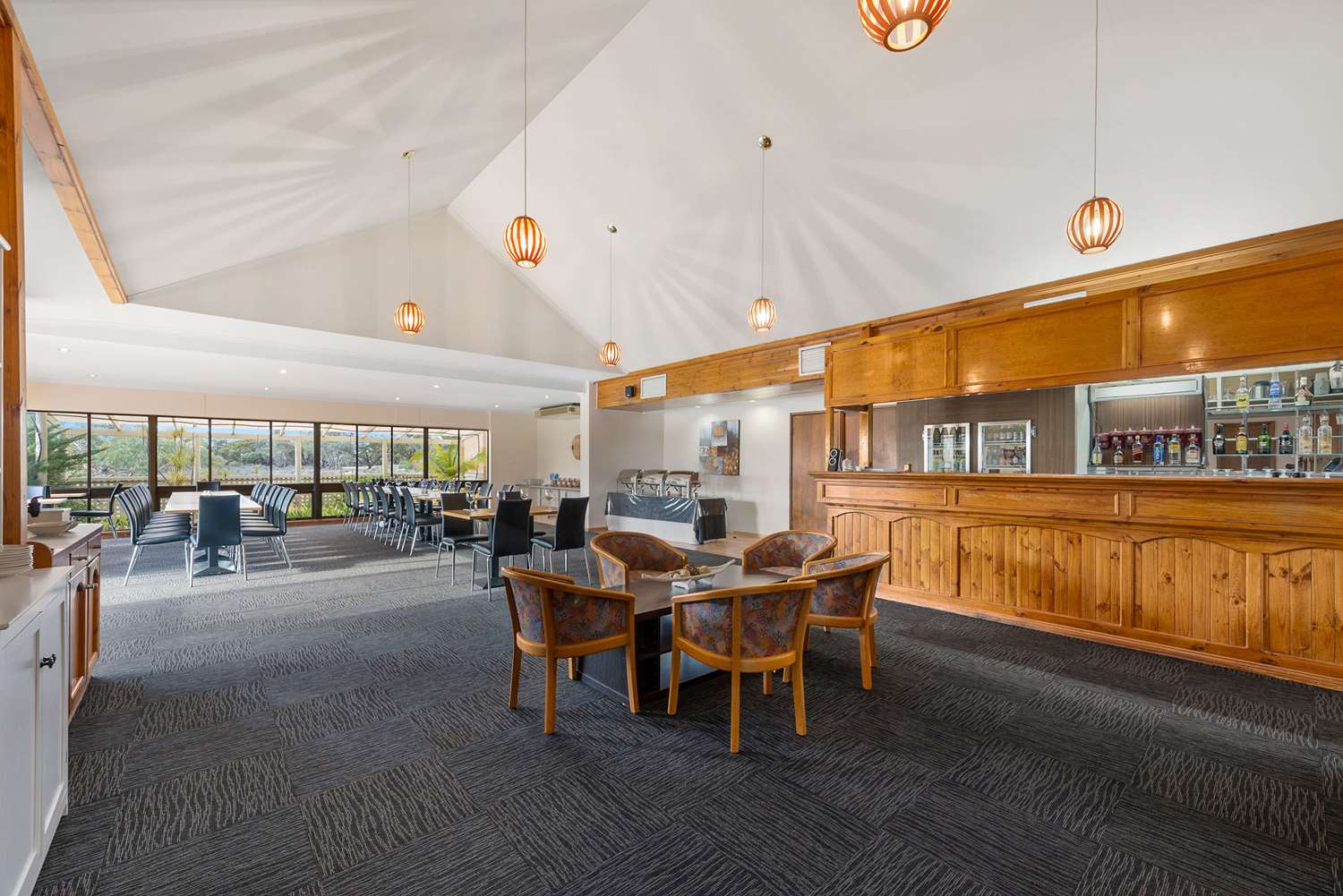 Comfort Inn & Suites Riverland 20/27