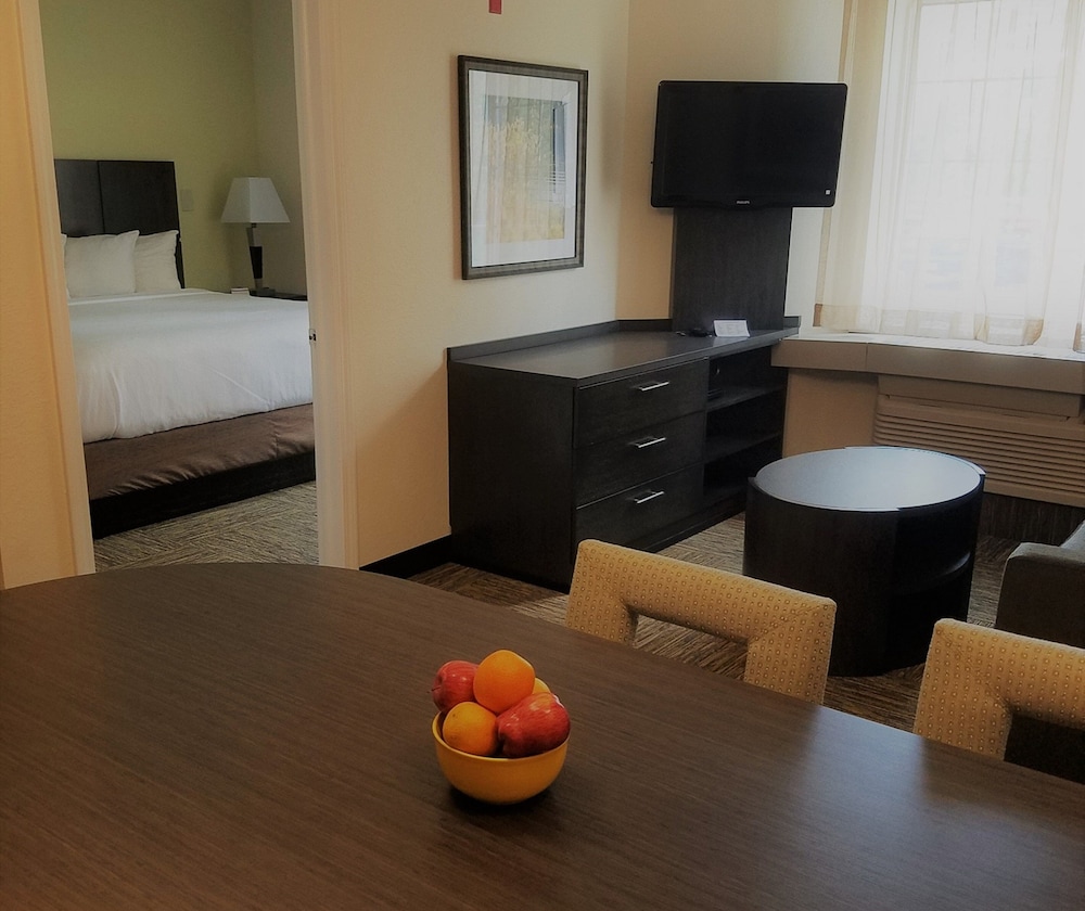 Candlewood Suites East Syracuse - Carrier Circle 30/39