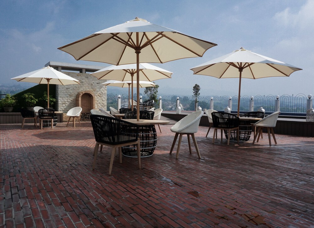 Cinnamon Hotel Boutique Syariah 27/29
