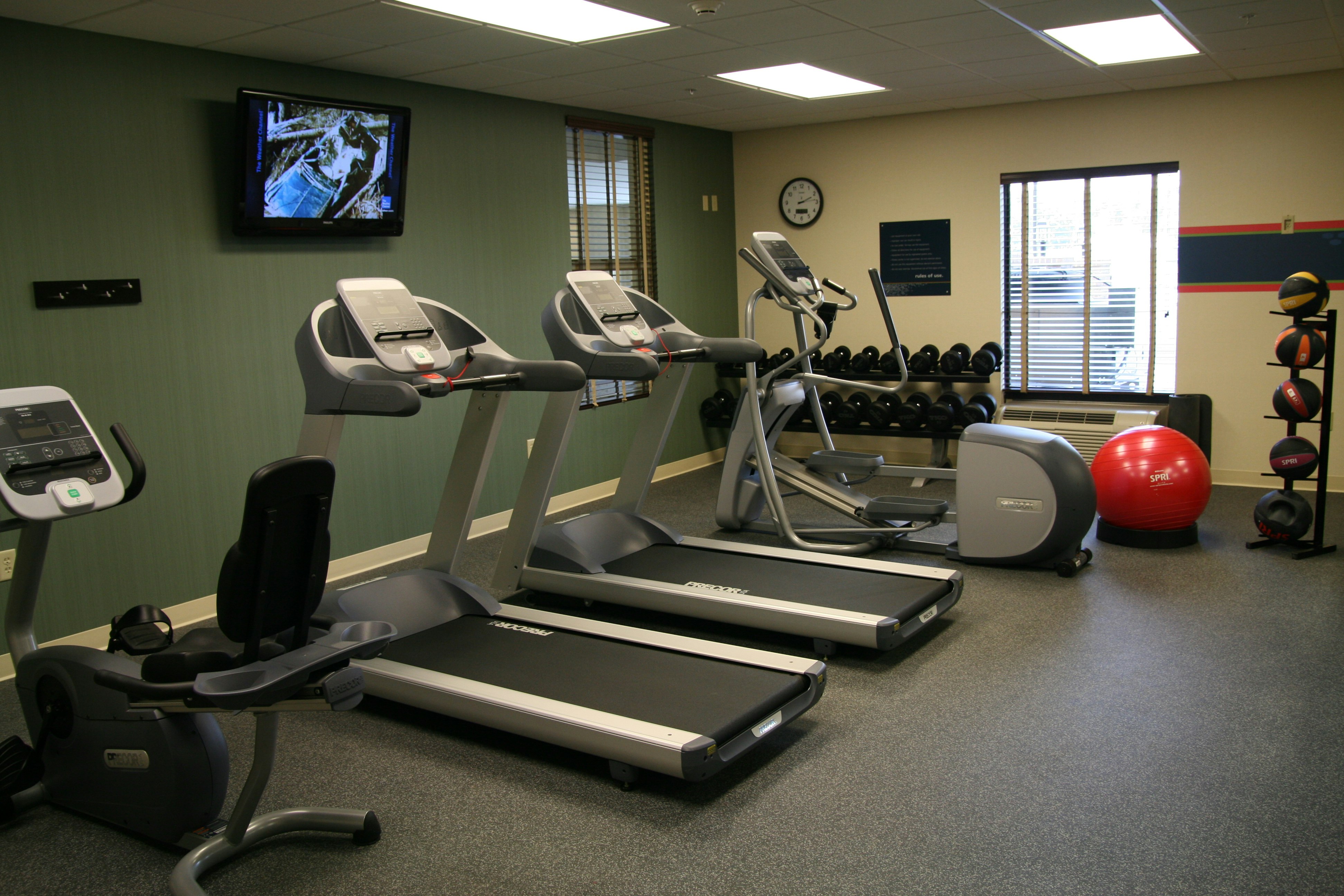 Hampton Inn Dandridge, TN 21/46