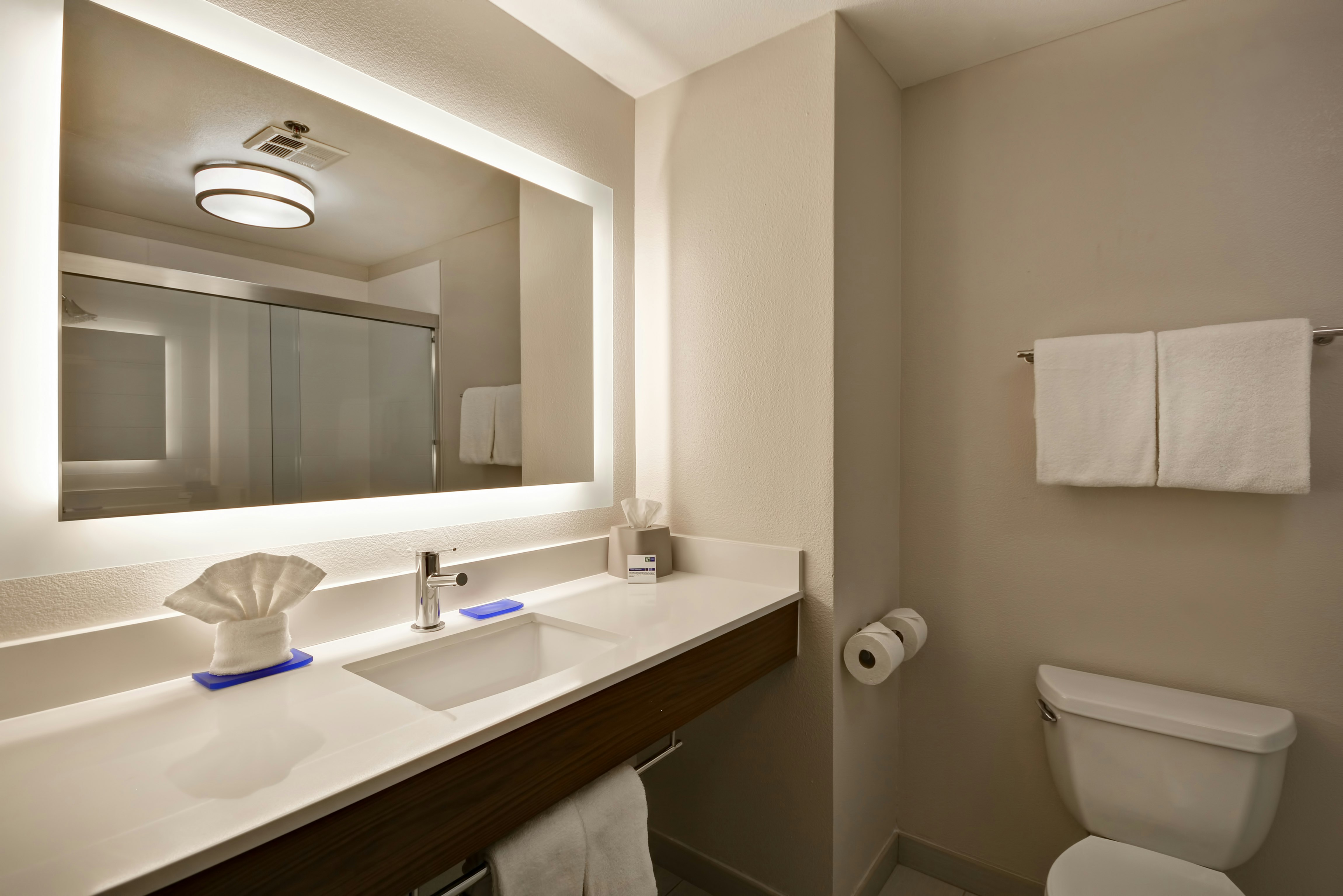 Holiday Inn Express Hotel And Suites Fresno River Park Hwy 41 47/50