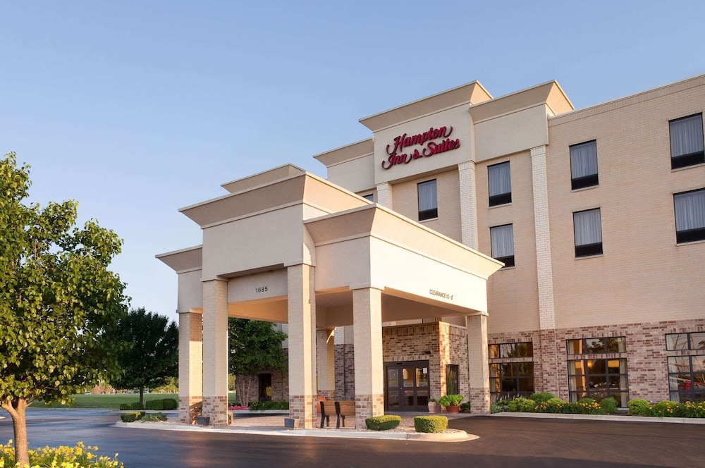 HAMPTON INN SUITES ADDISON in ADDISON - IL