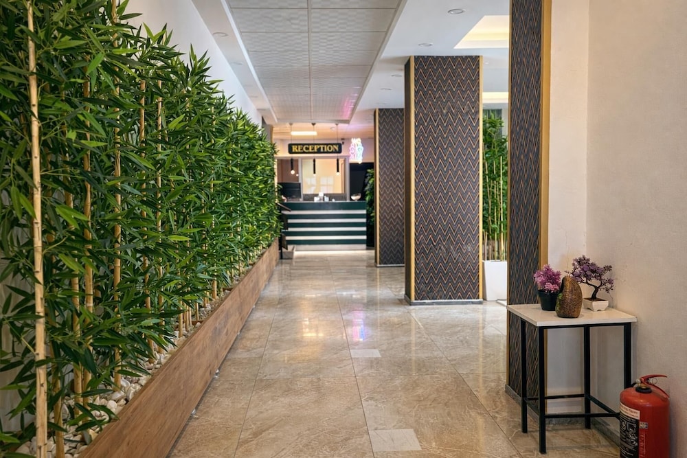 Akman City Hotel 62/66