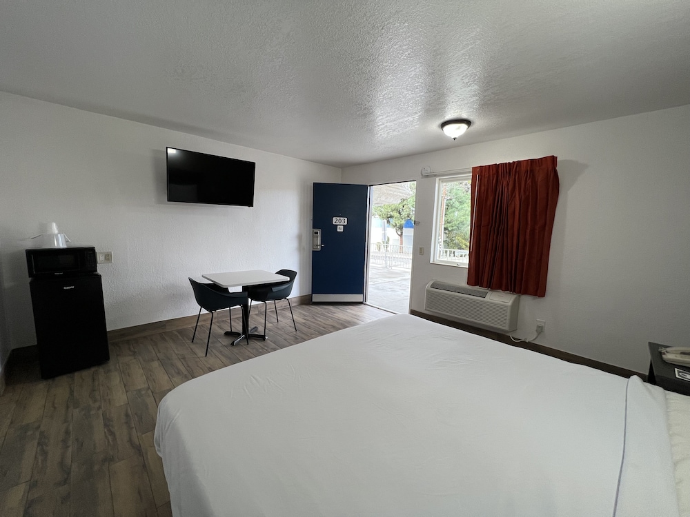 Motel6 Orange, CA - Anaheim 14/33