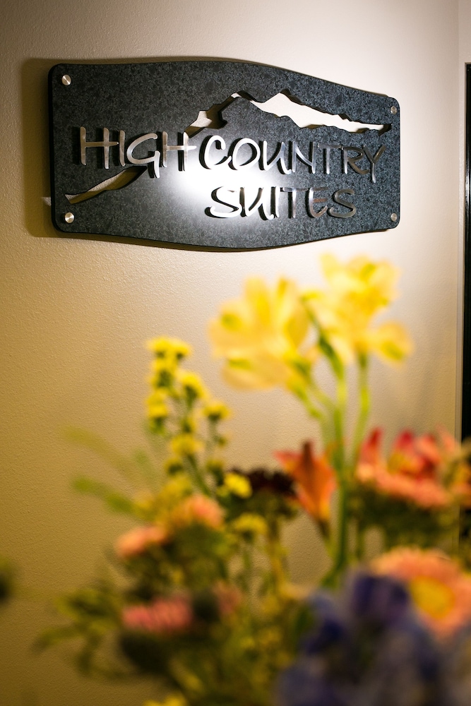 High Country Suites 28/55