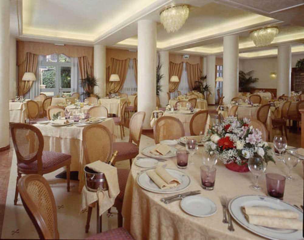 Hotel Savoy Palace 50/67