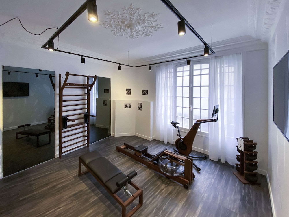 Tribe Paris Batignolles 35/67