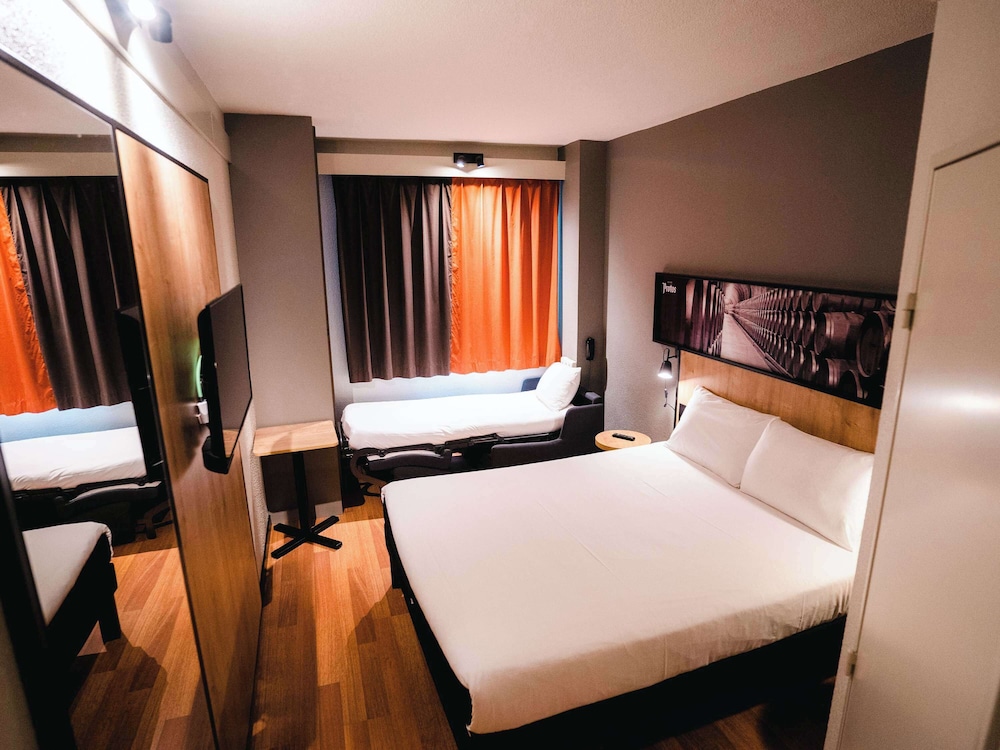 Ibis Valladolid 16/50