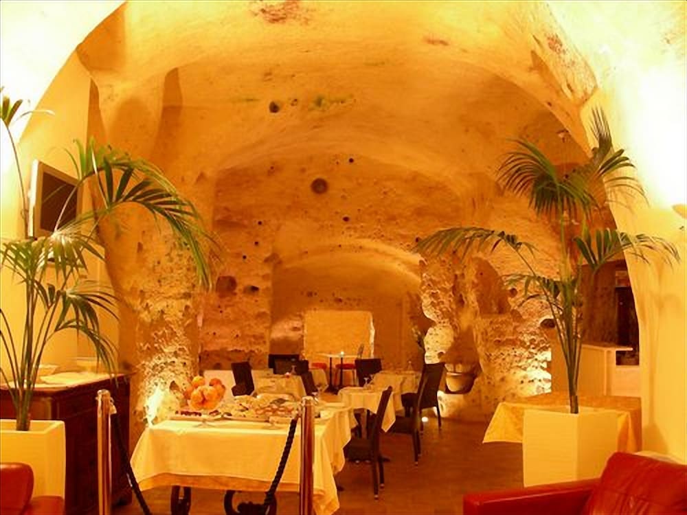 Caveoso Hotel 48/59