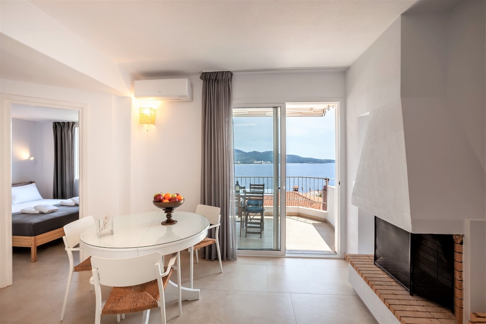 Alterra Vita Apartments 13/50