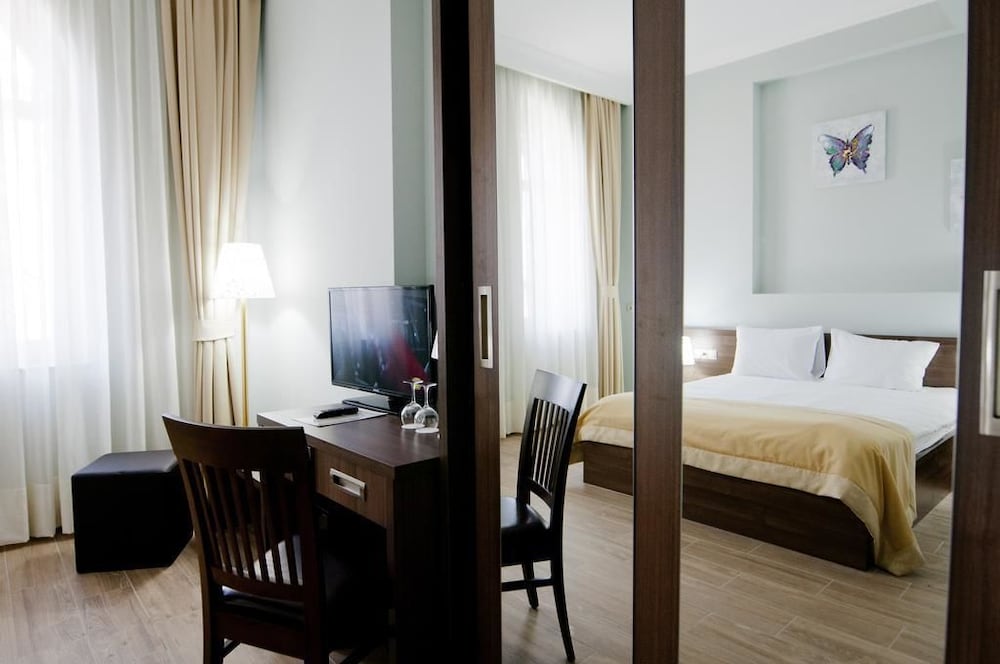 Hotel O. Galogre 39/64