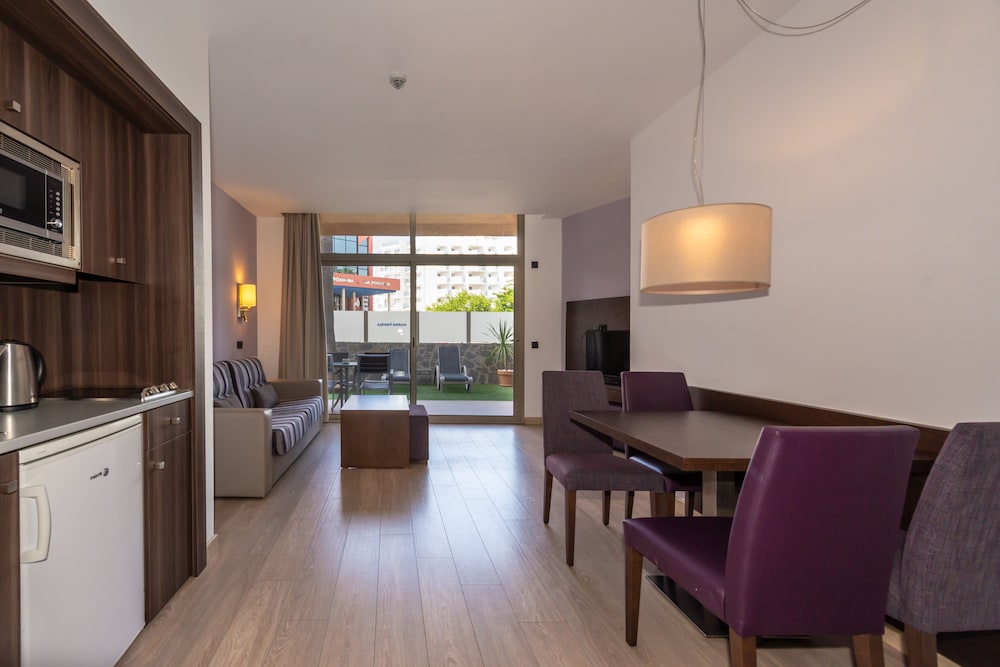 Marins Beach Club Adults Only 31/50