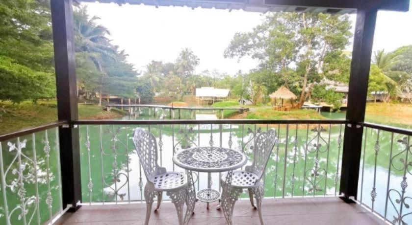 Farmsuk Residence And Resort 65/87