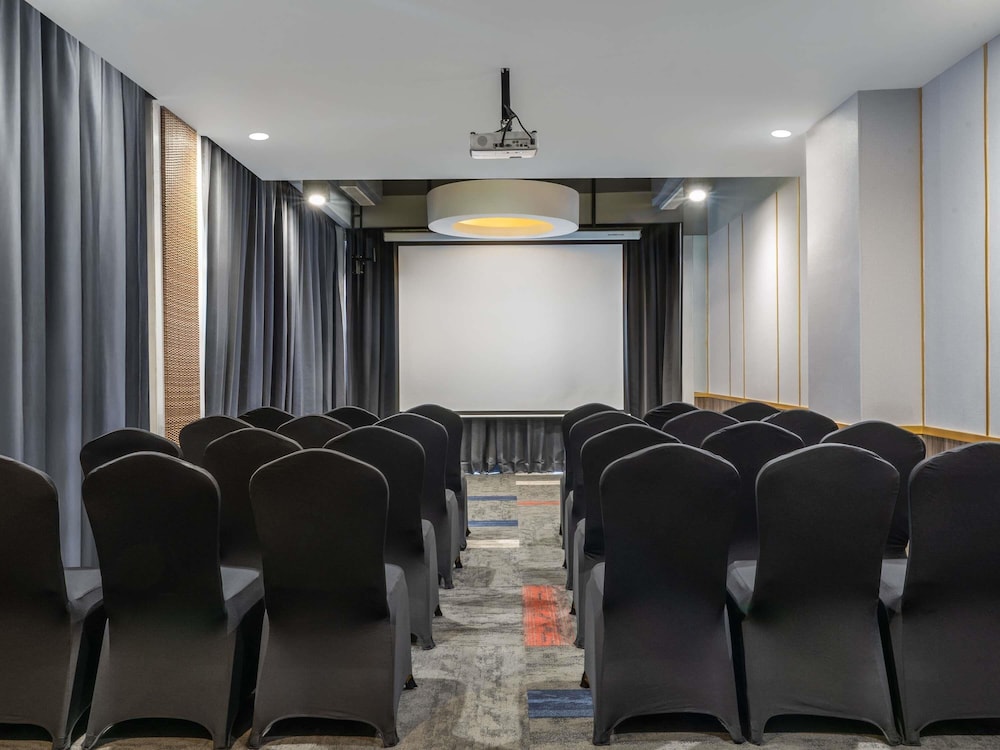 Mercure Hotel Jayapura 52/61
