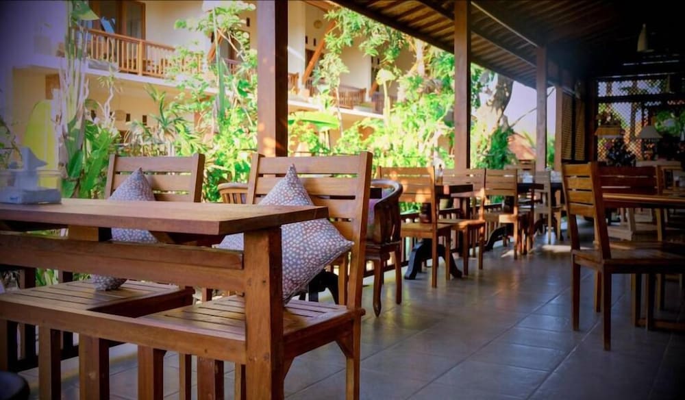 Mina Pelasa Hotel and Resto 47/61