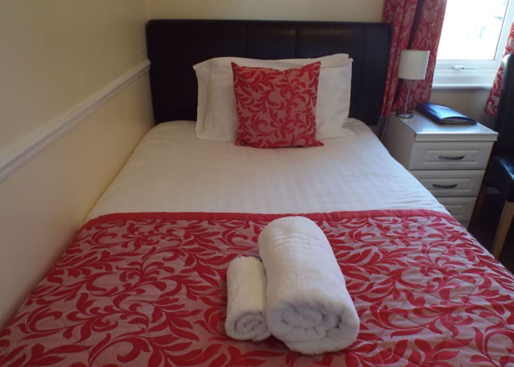 The Millbrook B & B 30/50