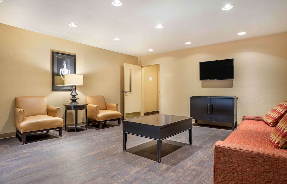 Studio 6 Suites Jackson Ridgeland MS 32/56
