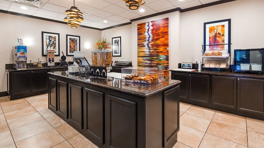 Best Western Executive Hotel Of New Haven - West Haven 41/48