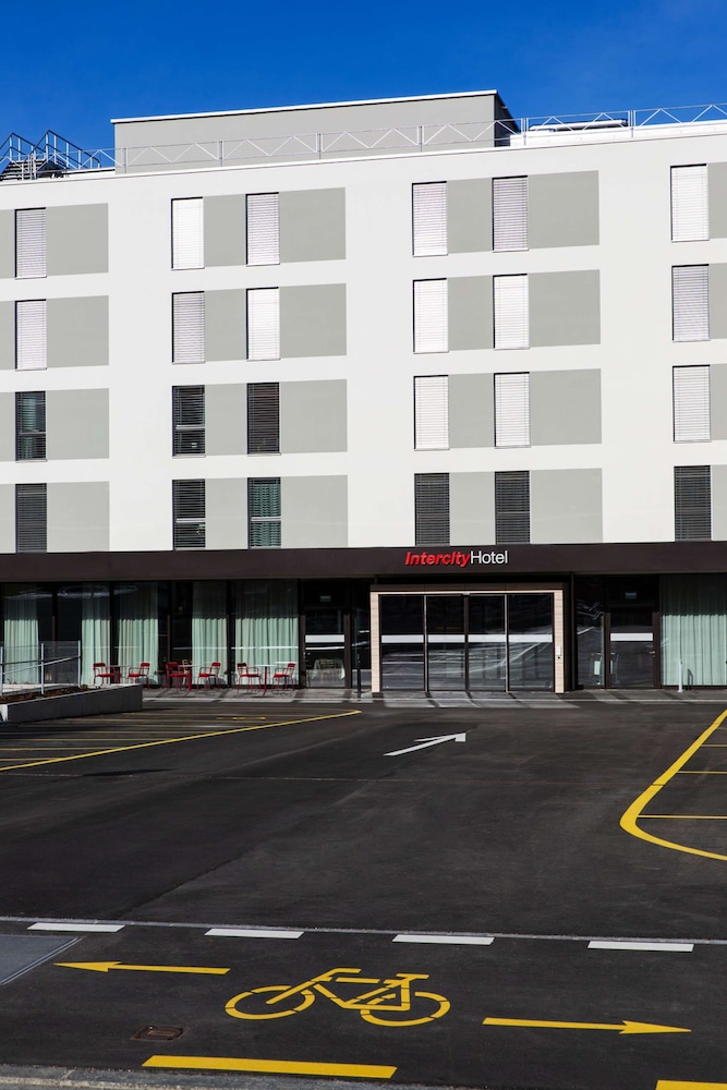 Intercityhotel Zurich Airport 60/68