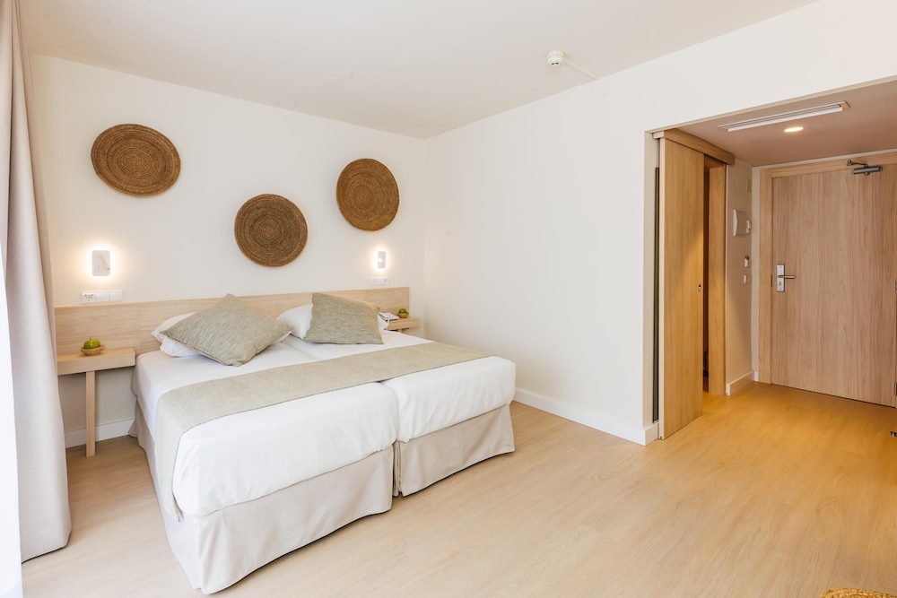 Hotel Alondra 15/50