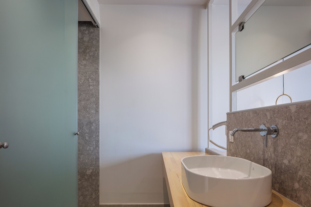 JUNIOR SUITE, POOL VIEW, TWO STORY