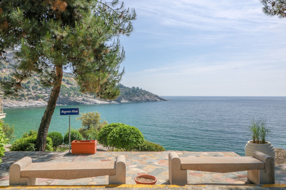Tosca Beach Hotel 35/50
