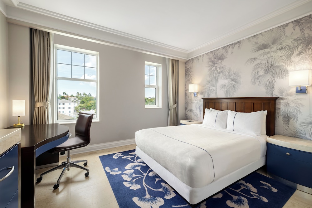 SUITE, GARDEN VIEW