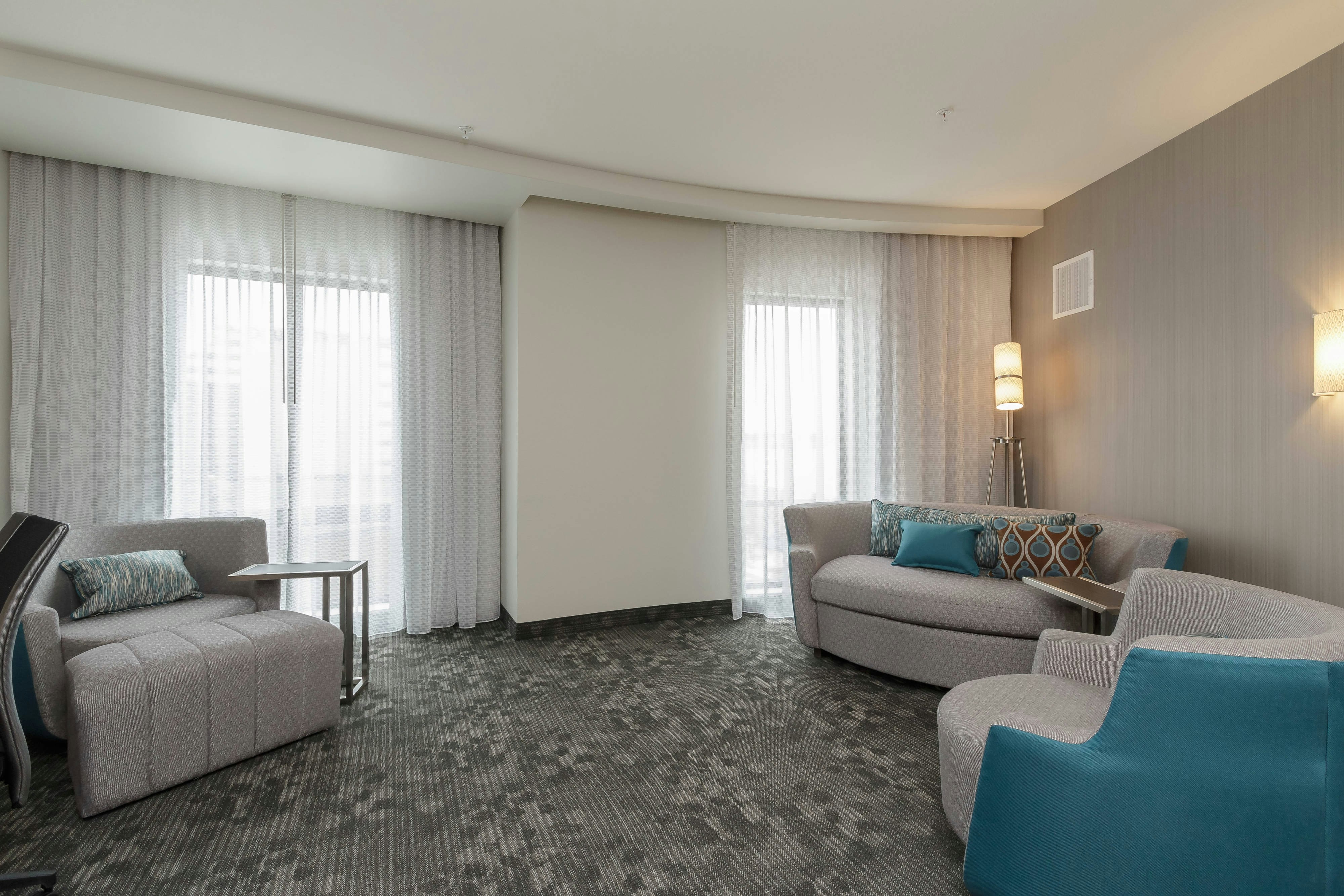 Courtyard By Marriott South Bend Downtown 29/52