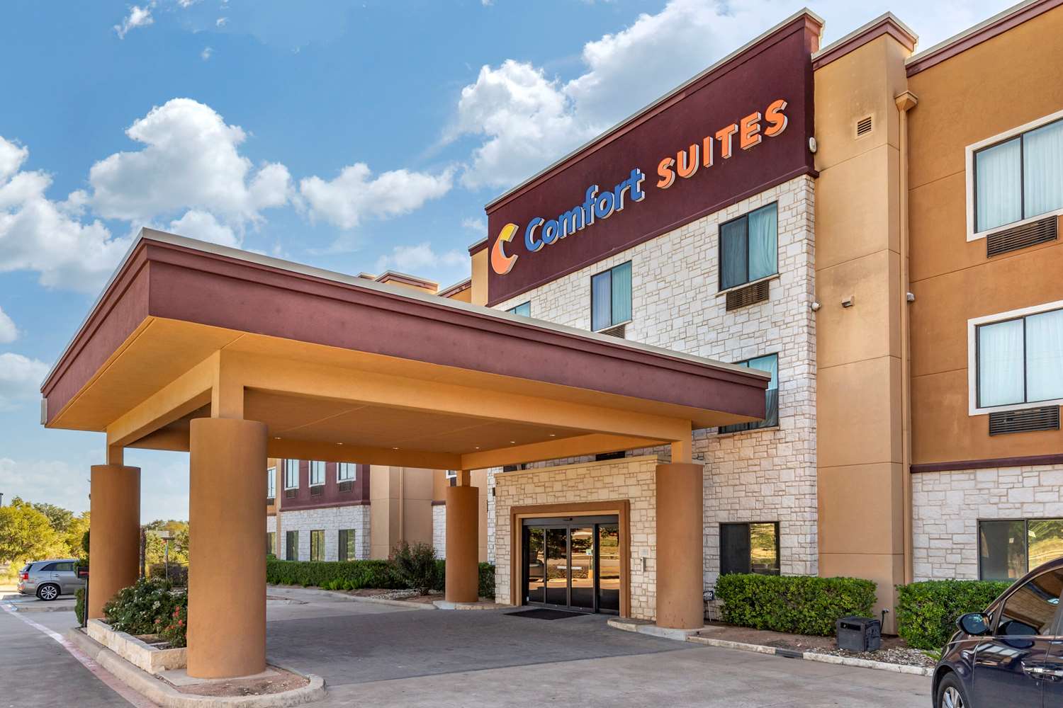 Comfort Suites Georgetown, TX 4/24